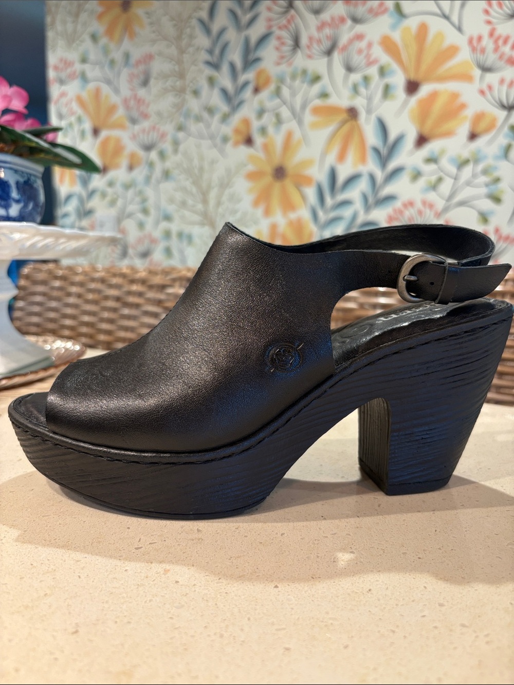 Born Black Leather Peeptoe Slingback Platform Shoes - Size 8